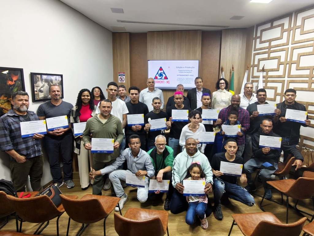 SITRAMONTI-MG sedia formatura de 28 novos auxiliares de solda e reafirma seu protagonismo na capacitação de trabalhadores e na geração de oportunidades de emprego SITRAMONTI-MG sedia formatura de 28 novos auxiliares de solda e reafirma seu protagonismo na capacitação de trabalhadores e na geração de oportunidades de emprego