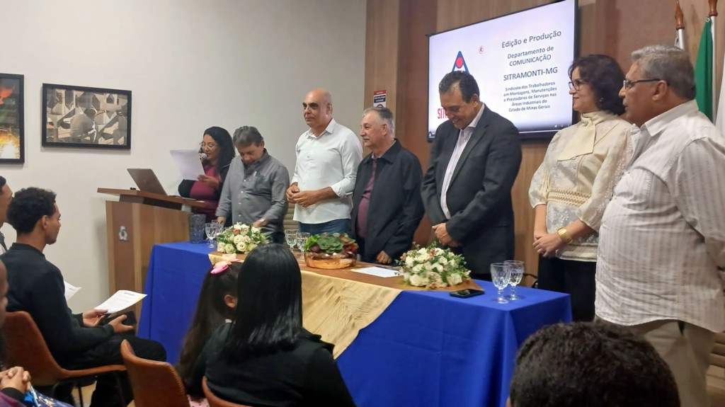 SITRAMONTI-MG sedia formatura de 28 novos auxiliares de solda e reafirma seu protagonismo na capacitação de trabalhadores e na geração de oportunidades de emprego SITRAMONTI-MG sedia formatura de 28 novos auxiliares de solda e reafirma seu protagonismo na capacitação de trabalhadores e na geração de oportunidades de emprego