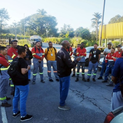 SITRAMONTI-MG faz assembleia com trabalhadores da Babet e Vibra SITRAMONTI-MG faz assembleia com trabalhadores da Babet e Vibra