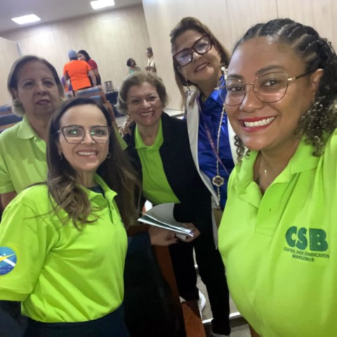 SITRAMONTI-MG participa de curso para formação de Dirigentes Sindicais, em Brasília SITRAMONTI-MG participa de curso para formação de Dirigentes Sindicais, em Brasília