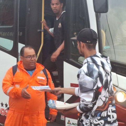 Uma equipe liderada pelo Secretário Geral do SITRAMONTI-MG, Vilmar de Souza e Silva se deslocou para a Refinaria Gabriel Passos Petrobras, em Betim, nesta quarta-feira, 18 de março de 2026, para entregar à categoria um informativo com material de alerta de como a categoria está sendo prejudicada.