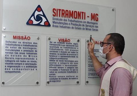 Evento de inauguração da sede do SITRAMONTI-MG
